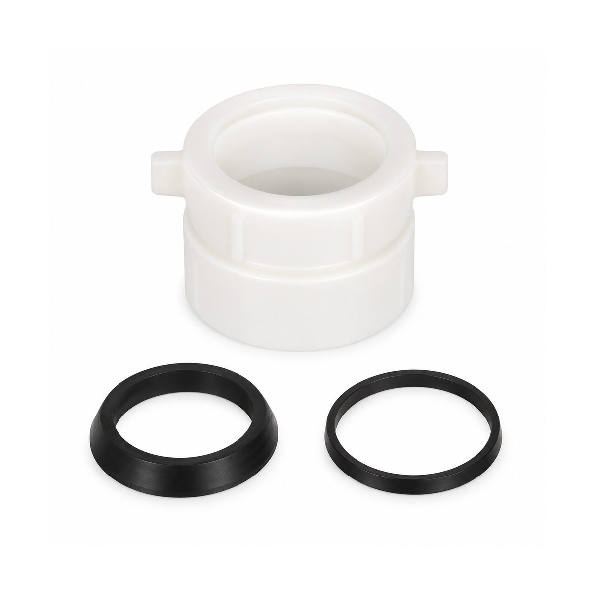 Adaptador para sifón en P de 1½″ o 1¼″ sobre fondo blanco, producto completo.