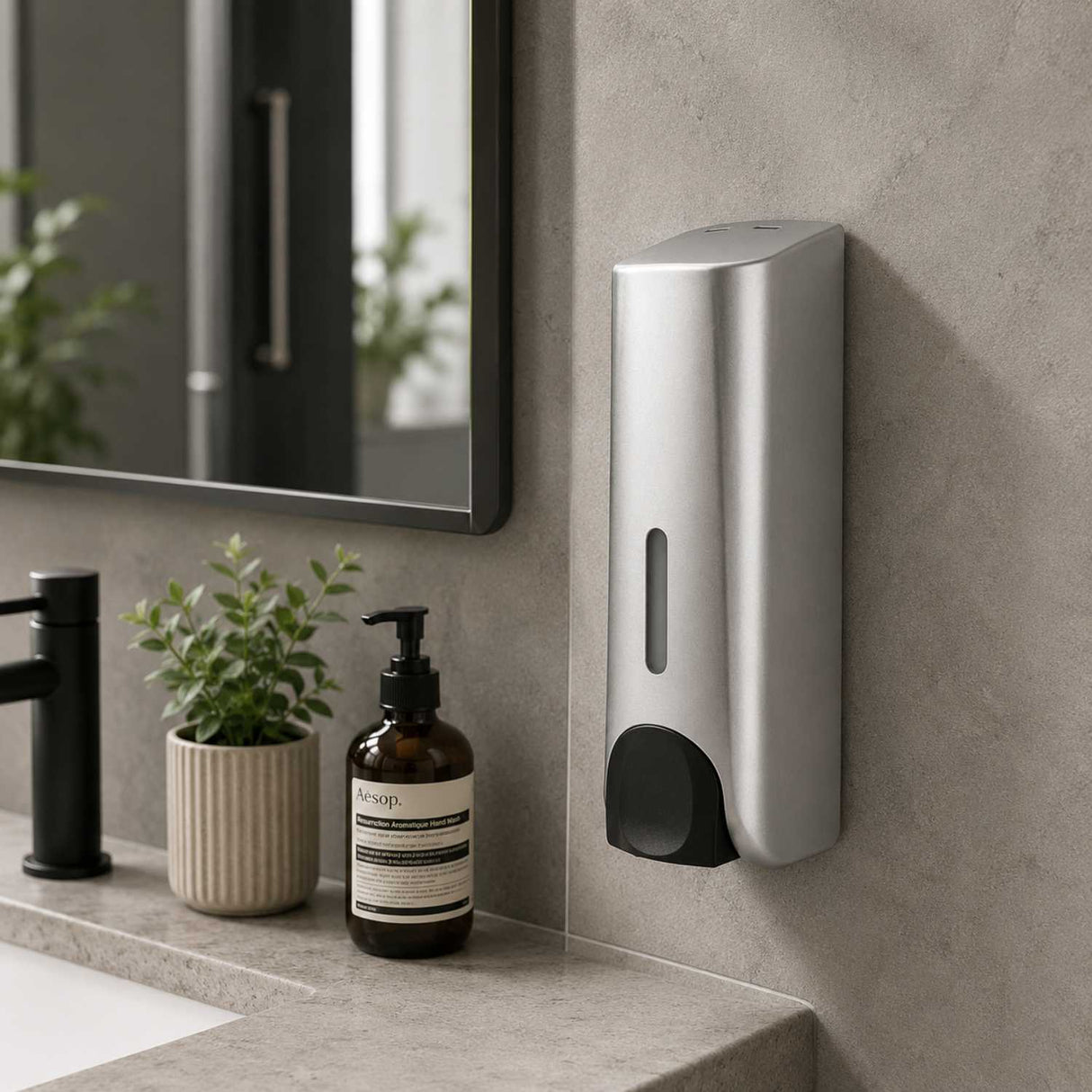 Dispensador de Jabón Cromado 300 ml | Dosificador Elegante para Baño y Cocina