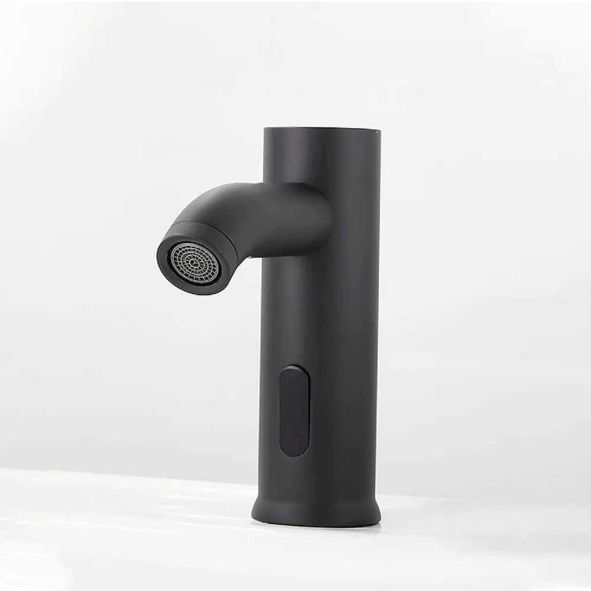 Grifería Sensor para Lavamanos Negra Mate 110V o Baterías 15,2 cm
