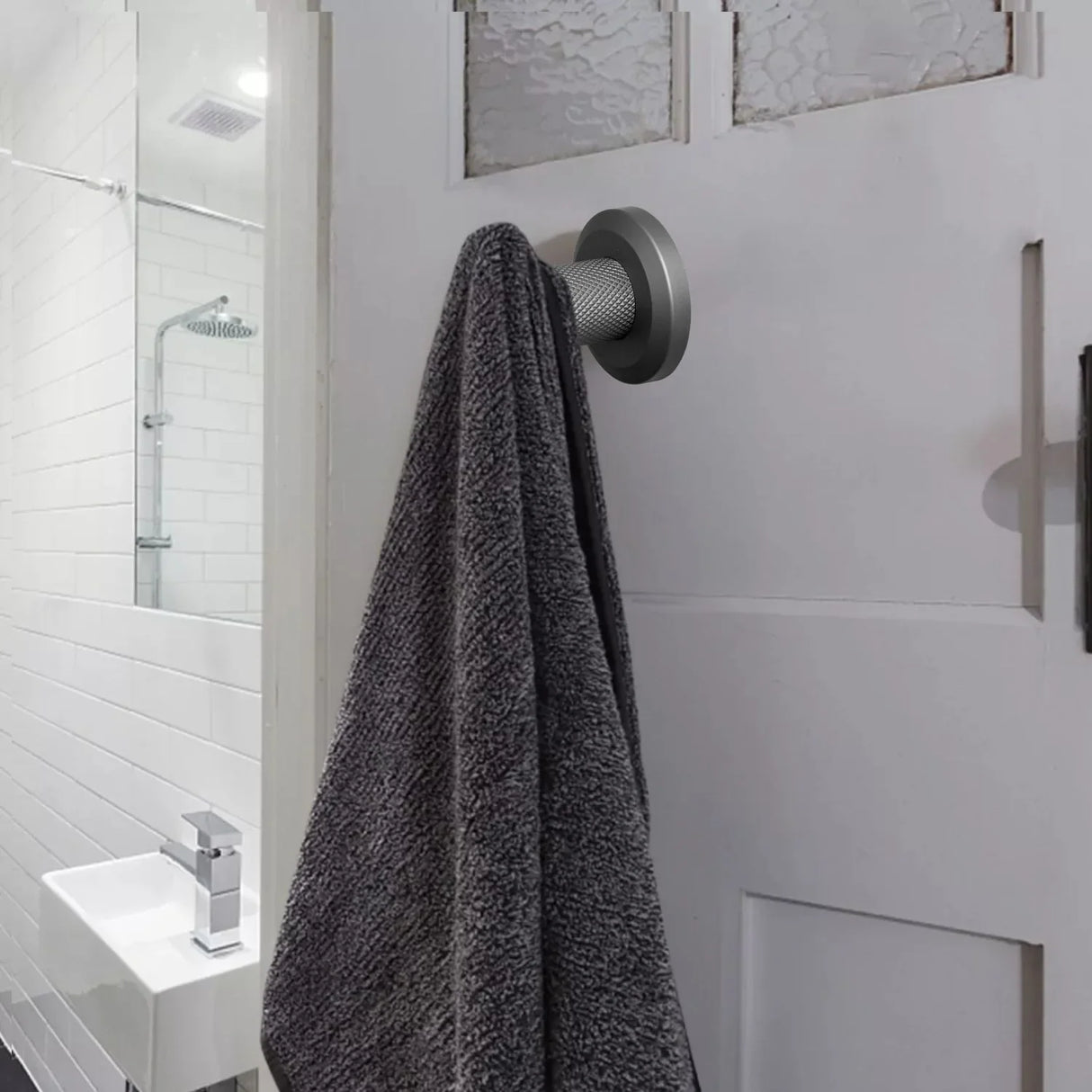 Perchero Sencillo Labrado Zafiro Gun Gris - Aluminio de Alta Calidad