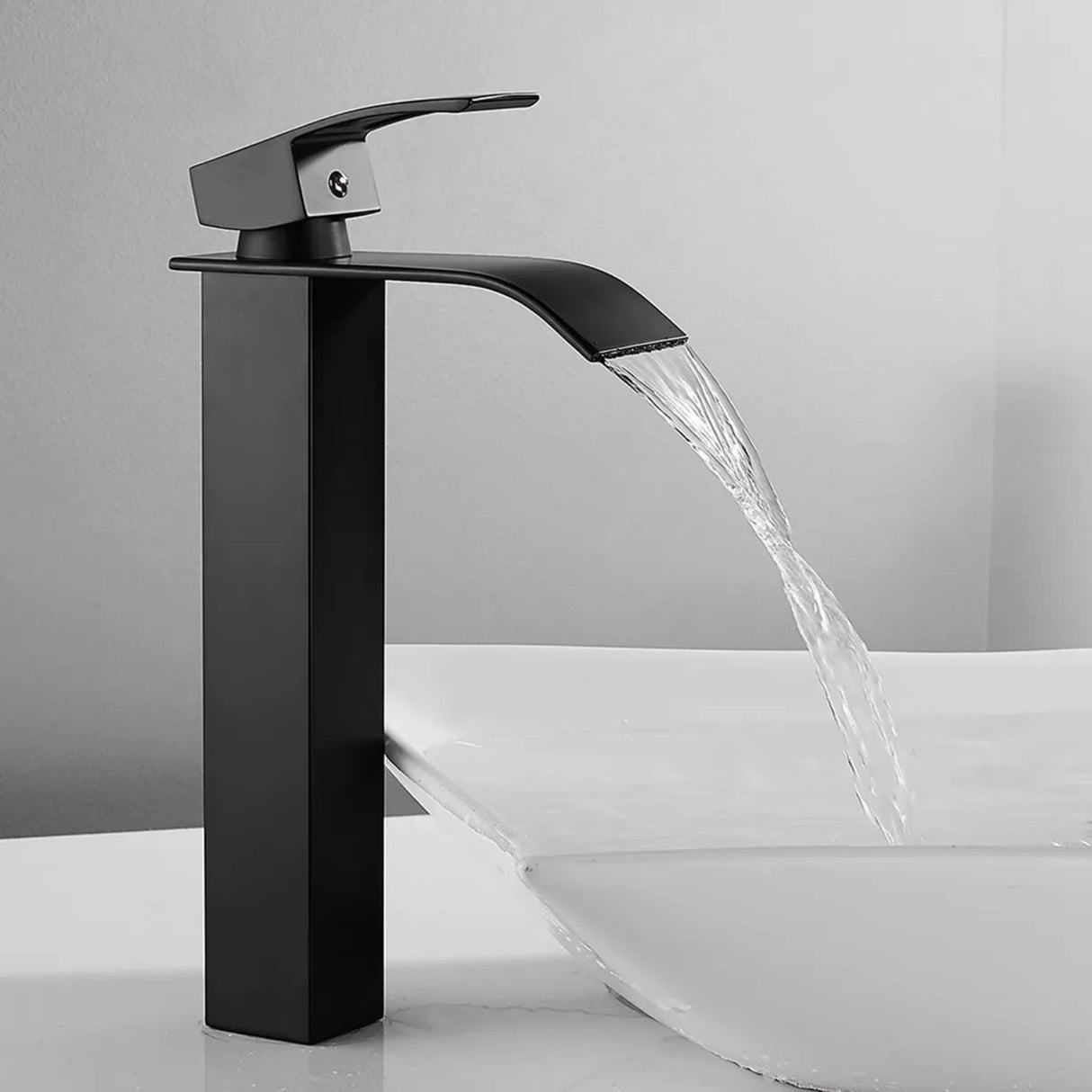 Grifería Lavamanos Alta Milan Negro 30 cm de alto