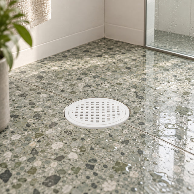 RS-4X3RAC ambientada en baño contemporáneo