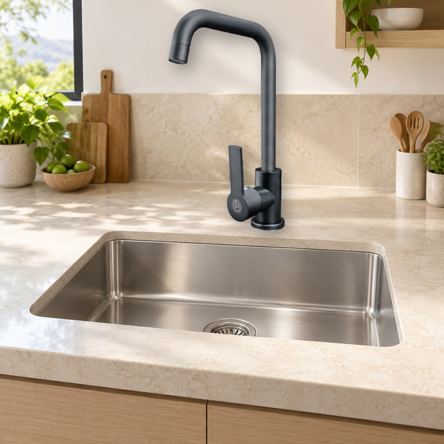 YW107-07: producto exacto instalado en cocina clara