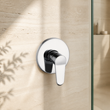 Monomando para Ducha Empotrado Paris Cromado instalado en un ambiente moderno y bien iluminado
