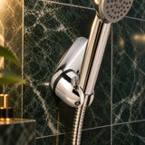 Detalle de soporte ajustable cromado para teleducha instalado