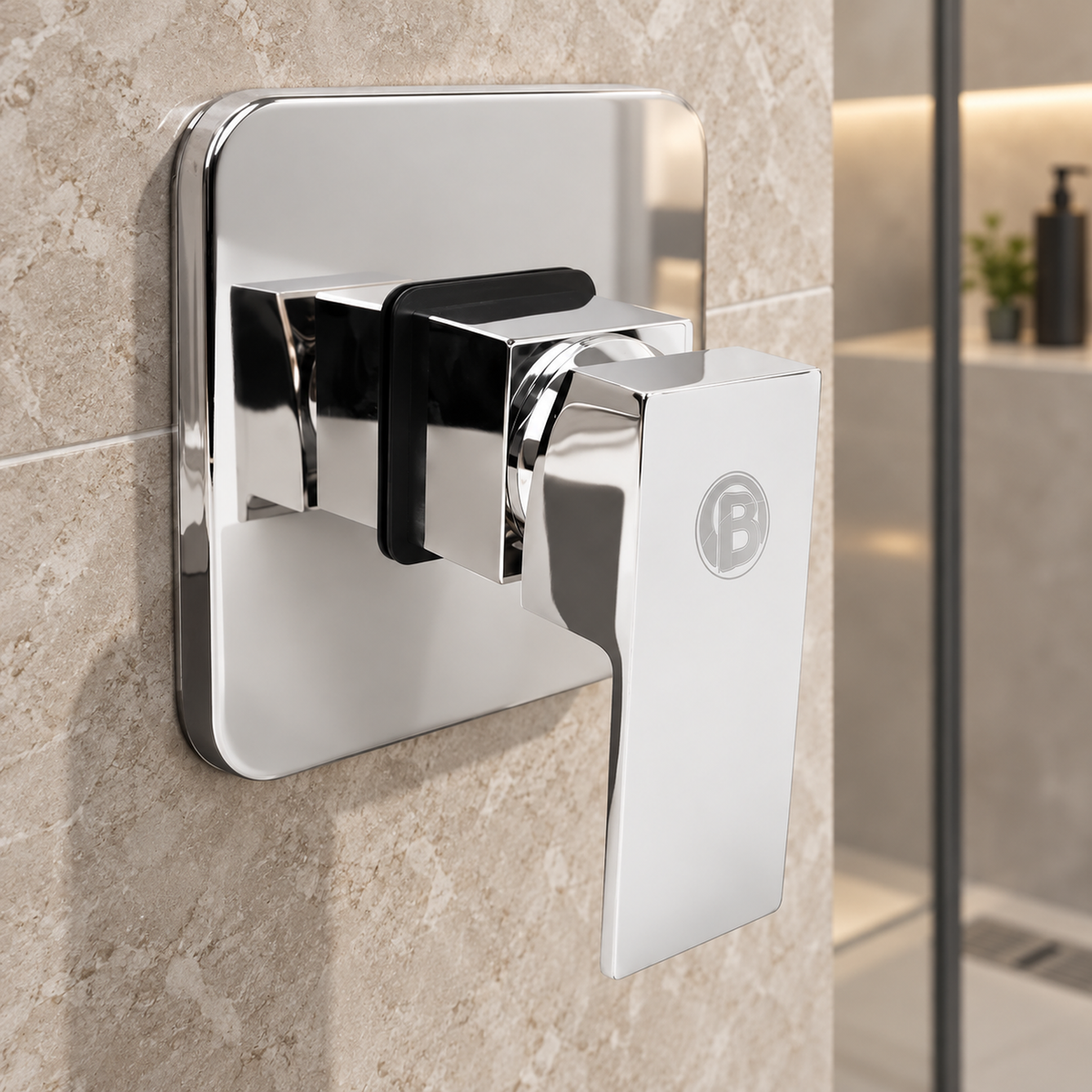 Registro monocontrol para ducha con escudo cuadrado en acero inoxidable en acercamiento instalado