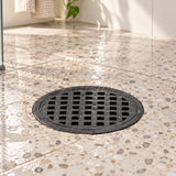 Rejilla De Piso En PVC Negra Con Cuadrícula 3 × 2 cm - ambientación cercana