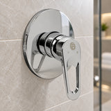 Registro monocontrol para ducha en ABS cromado con manija calada en acercamiento instalado