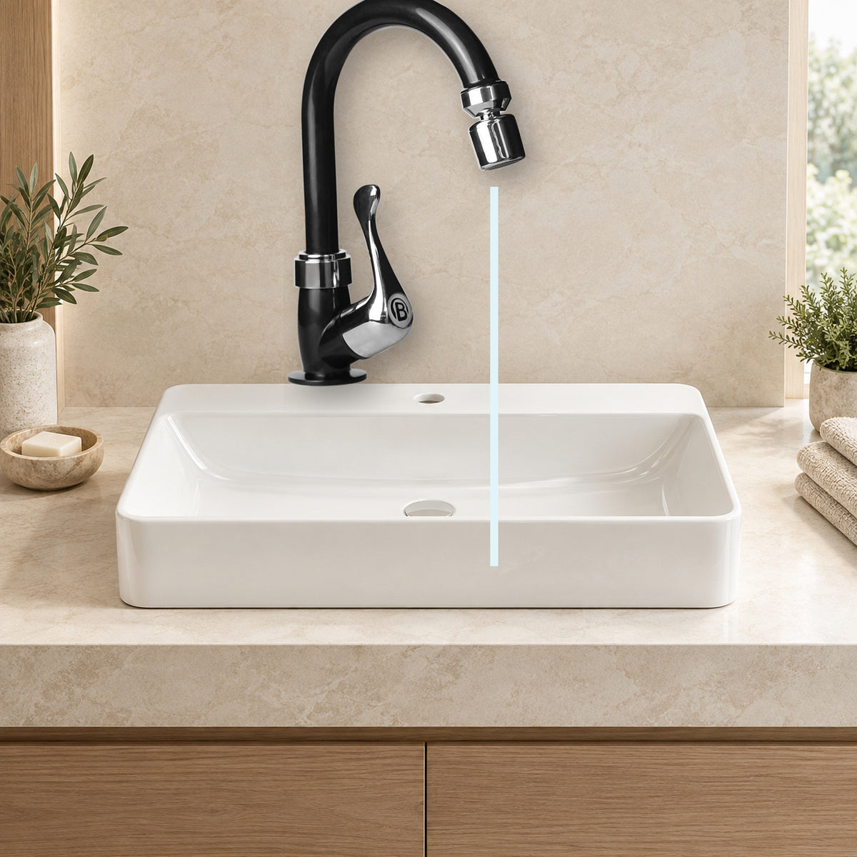 FA24103: producto instalado sobre lavamanos con agua saliendo
