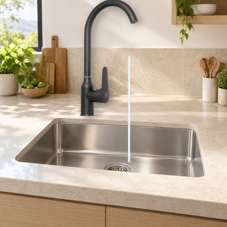 Mezclador de cocina en acero inoxidable negro con manija en zinc