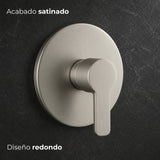 Detalle del acabado satinado y diseño redondo