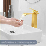Grifería Lavamanos Alta Cascada Oro Brillante 28 cm de alto