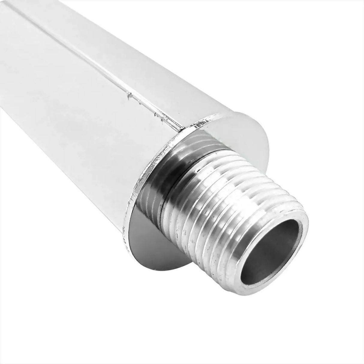 Detalle brazo para ducha cromado de 40 cm