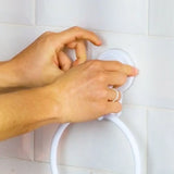 Toallero Semi-Aro con Ventosa Color Blanco - Super Adherente, Soporta hasta 2kg, Fácil Instalación, Sin Perforar Paredes