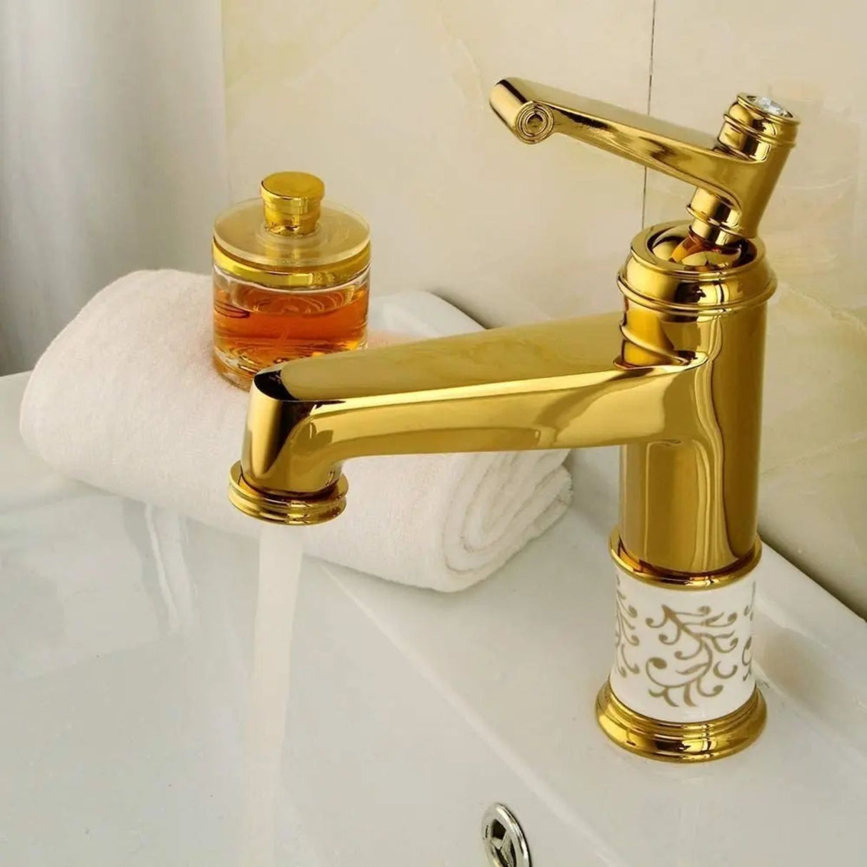 Grifería Monocontrol Lavamanos Bajo Egipto Oro Vintage | Diseño Elegante para Baño Moderno