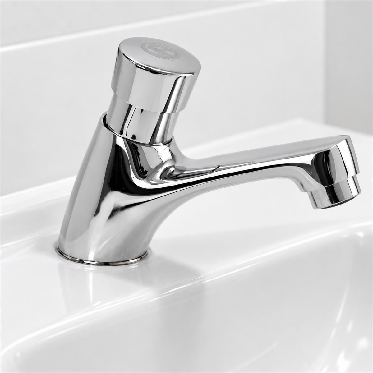 Llave Push En Bronce – Ambientación cercana realista