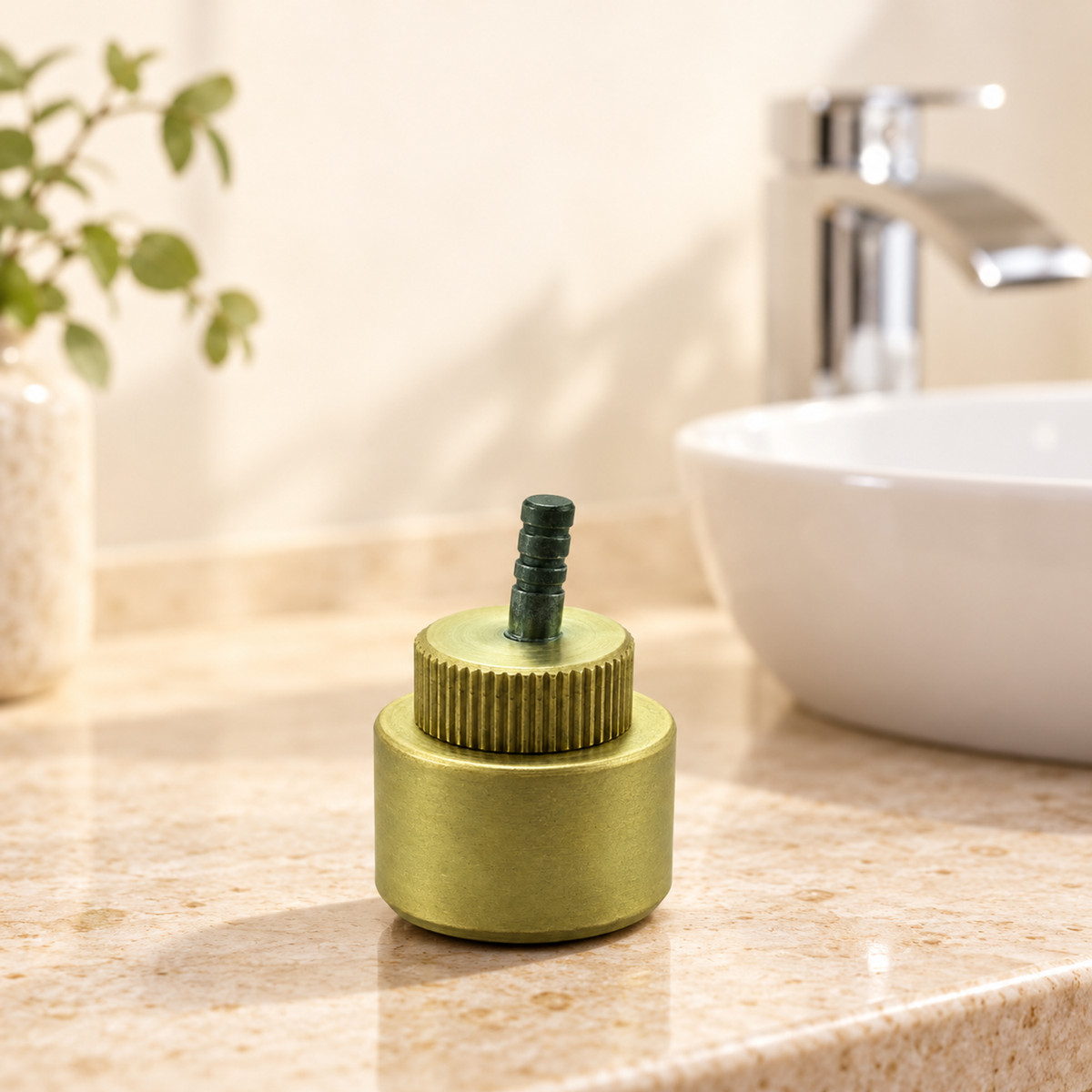 Cartucho cerámico de repuesto de 35 mm sobre un mesón de baño; grifería no incluida