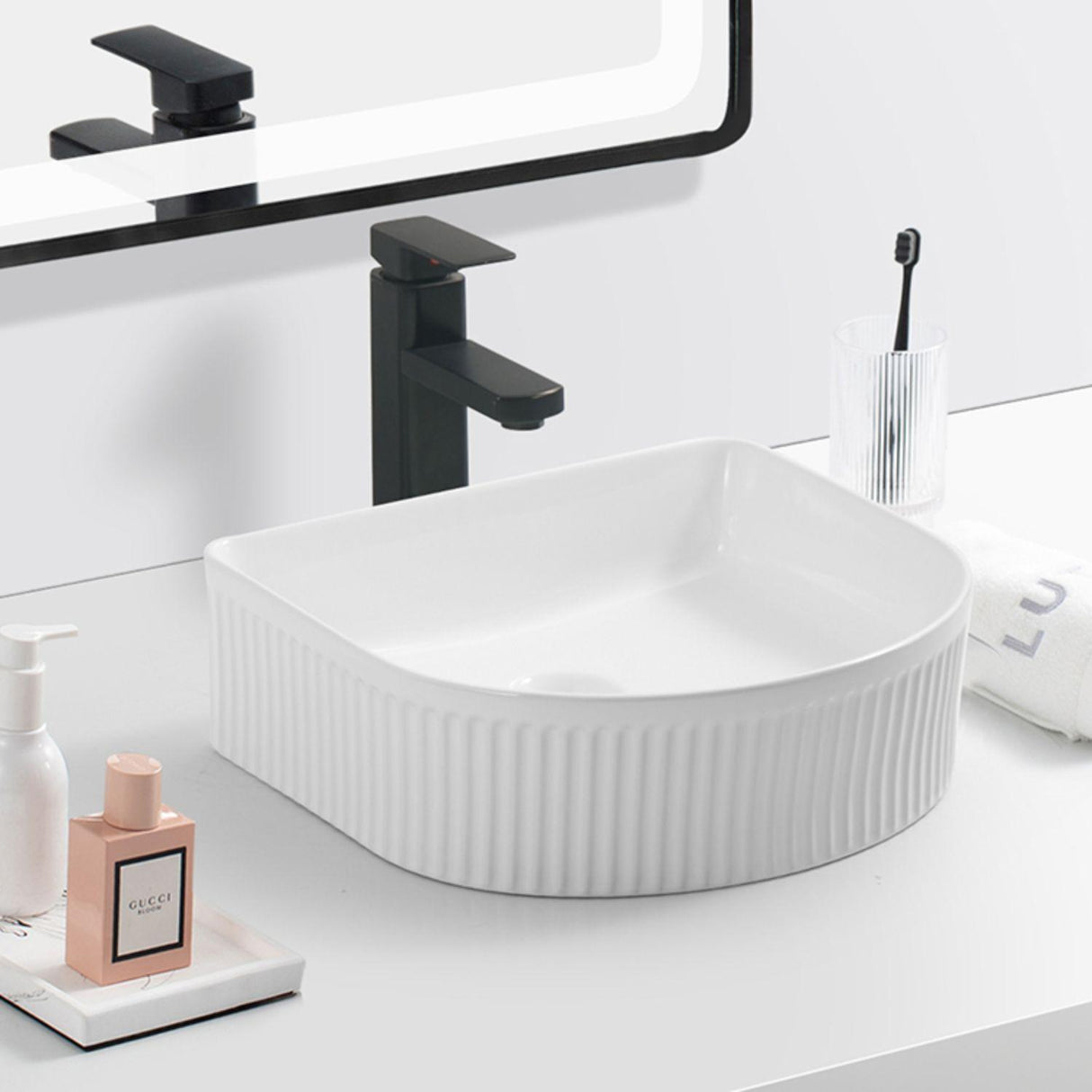 Lavamanos Praga White 40x35x13 cm Sobreponer en Porcelana Vitrificada Blanca – Diseño Moderno Tipo Vessel para Baño