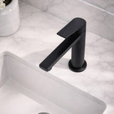 Llave Lavamanos Baja Lincon Negro