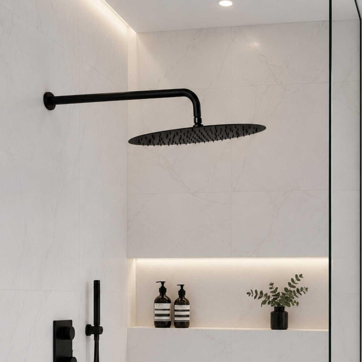 Regadera Redonda Negra 20 cm Acero Inoxidable con Tubo 35 cm y Escudo | Ducha Tipo Lluvia Moderna Premium para Baño