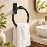 Toallero de aro para baño en aluminio negro ambientado