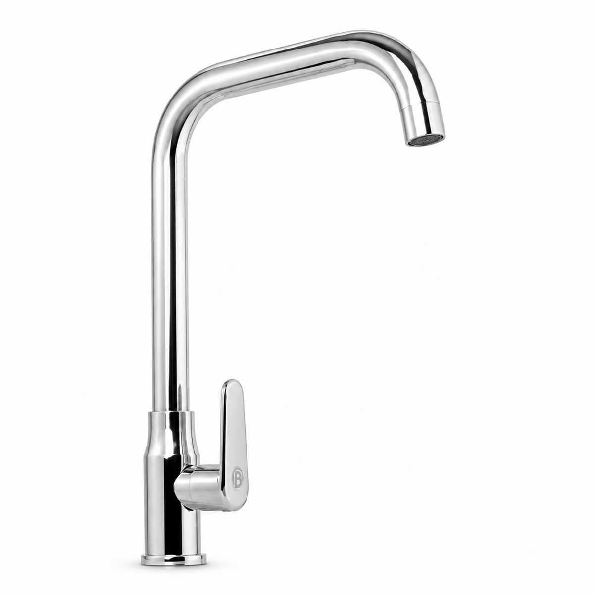 Llave cromada para lavaplatos con cuello angular y palanca lateral sobre fondo blanco