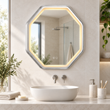 Espejo Aura LED hexagonal 60 cm cromado antiempañante, ambientado en baño moderno