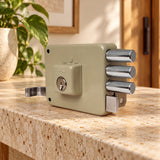 Cerradura De Sobreponer Derecha Tres Bulones 50 mm — ambientacion amplia