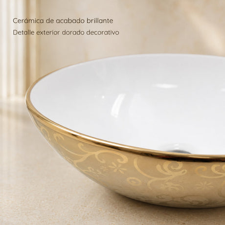 Detalle del acabado brillante blanco y exterior dorado decorativo del lavamanos