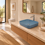 Lavamanos Malibú Azul Cielo 50 × 39 cm — ambientación de baño