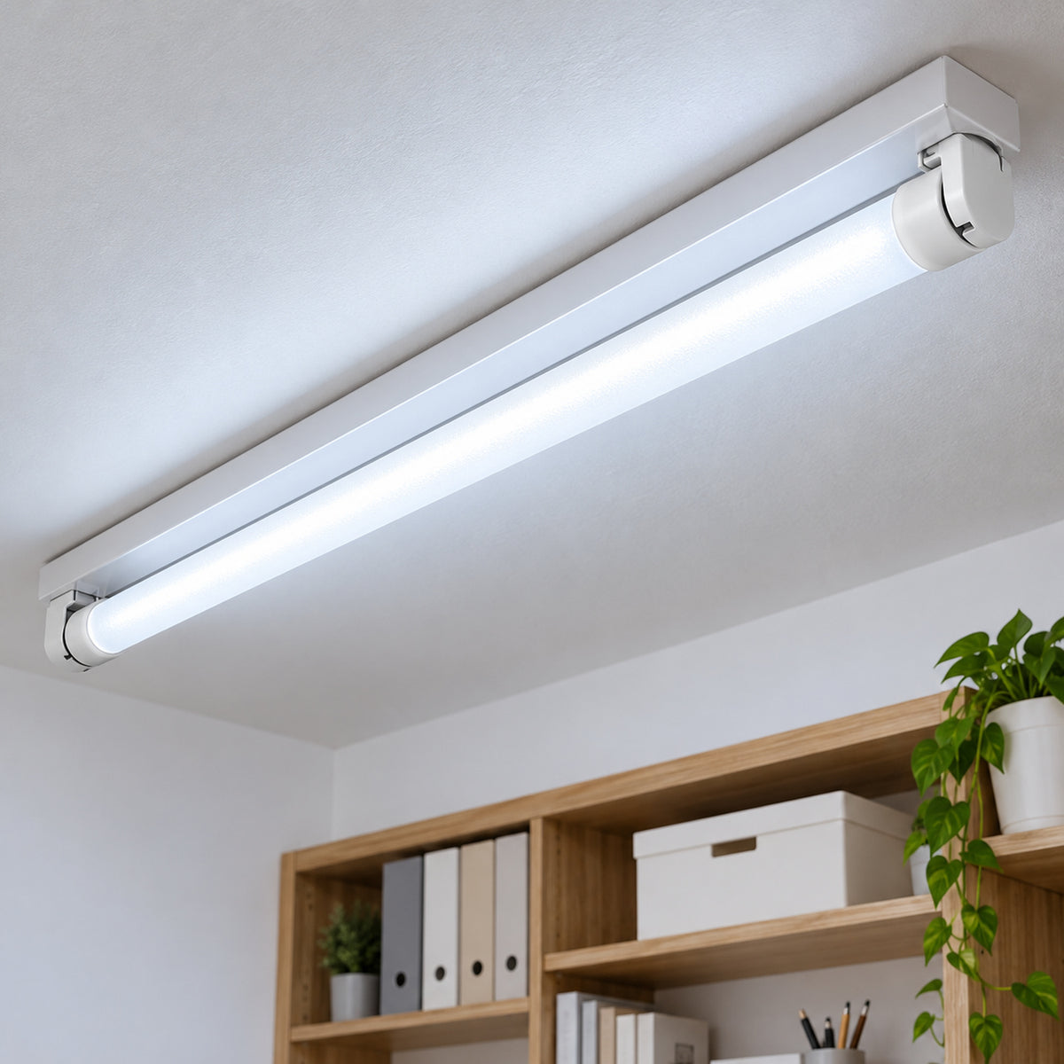 Tubo LED T8 De Vidrio 18 W Luz Fría De 1,2 m — vista del producto instalado